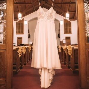 Plus size wedding dress